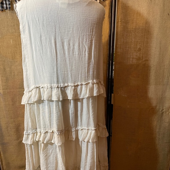 Sold - Picture 3 of 5